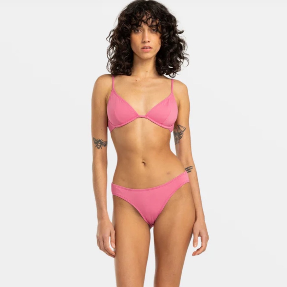 Billabong Berry Pink Sol Searcher Bikini set